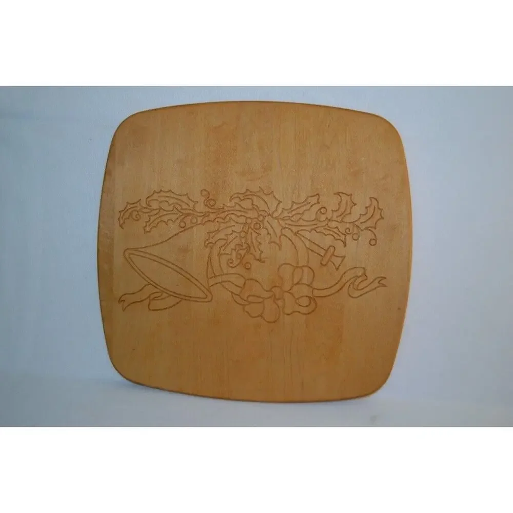 Longaberger Christmas Horn and Holly Wood Lid ONLY 15‎ 3/4